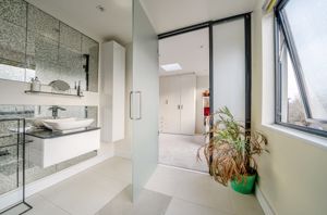 En Suite angle 2- click for photo gallery